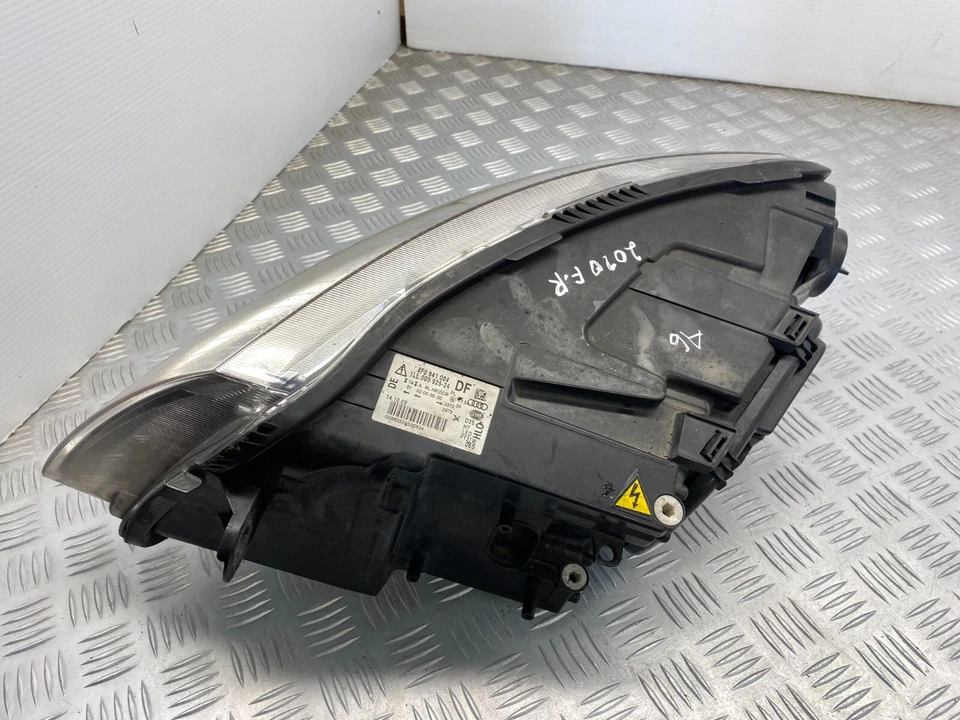 2010 AUDI A6 FRONT RIGHT DRIVER SIDE HEADLIGHT RHD GENUINE 4F0941004DF - Image 3 of 4