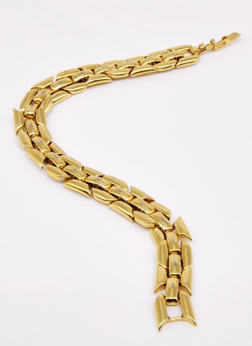Avon jewellery Gold plated bracelet. 