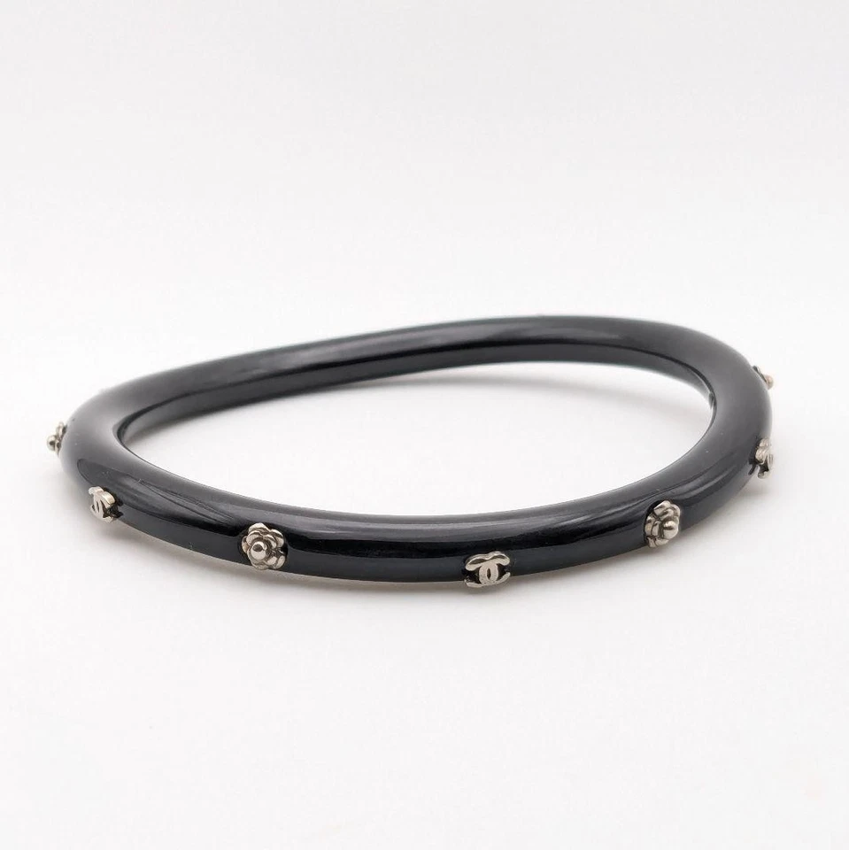 Brazalete Brazalete CHANEL Brillo Negro Resina Plata Logo CC Flor Camelia 02A Foto 3 de 4