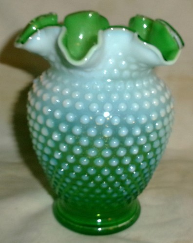 "BEST!!" EMERALD LIME GREEN FENTON HOBNAIL OPALESCENT ART GLASS FLOWER URN VASE - Picture 3 of 10
