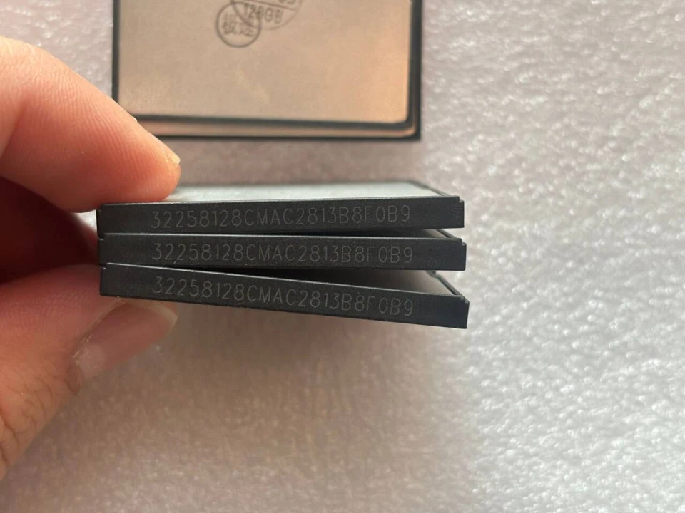 Lexar Professional 1066x 128GB CompactFlash  UDMA7 CF Card Without image labels - Image 2 of 2