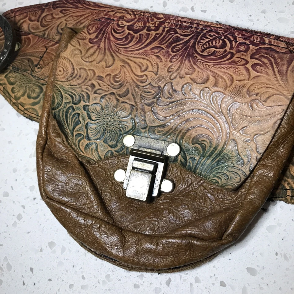 Antiguo Raro DISEÑO DE MARINERO PERDIDO Utilidad Cuero Bolsa de Cadera Cinturón con Bolsillos Ocultos Foto 2 de 4