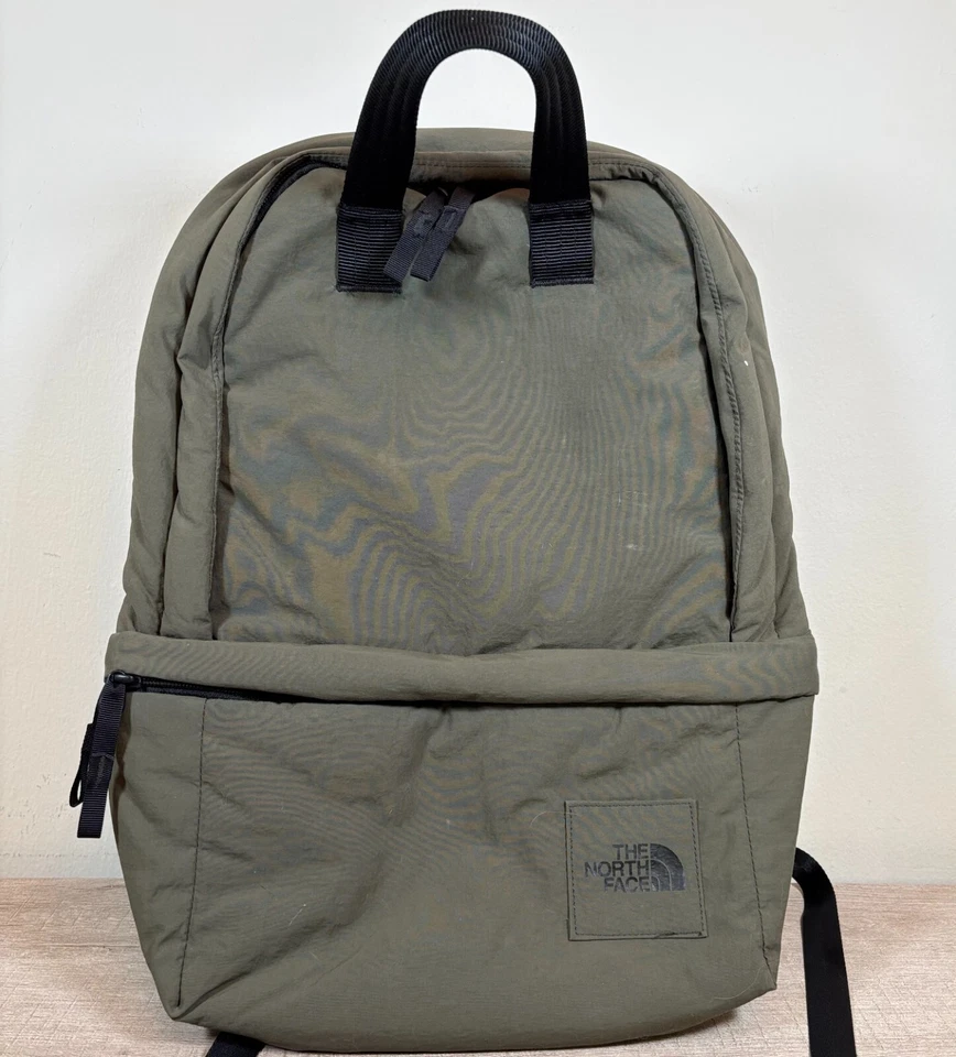 Mochila de día The North Face City Voyager campamento base verde militar negra Foto 2 de 4