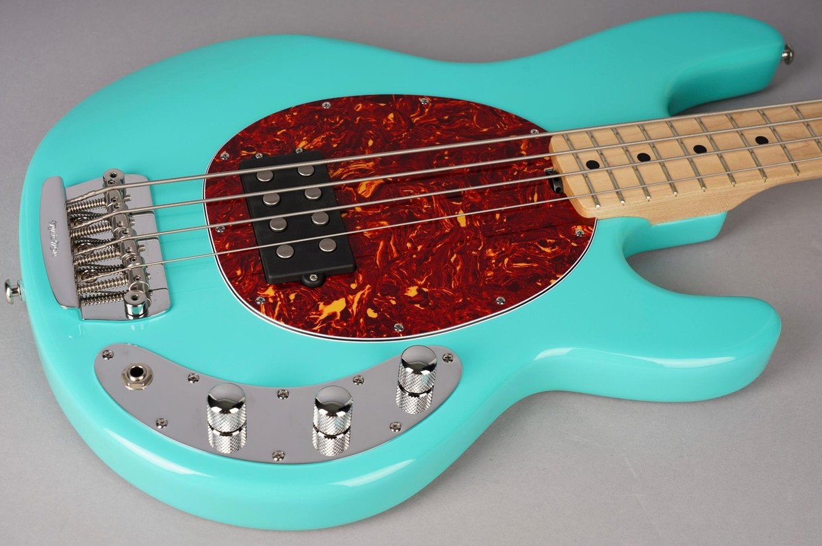 Ernie Ball Music Man USA Mike Herrera Signature StingRay 4 H