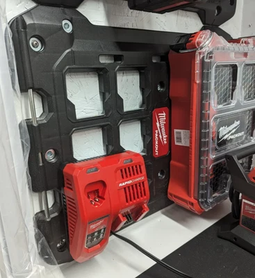 Milwaukee Packout Bracket for Rapid Chargers – Secure Mount for M12/M18 Chargers