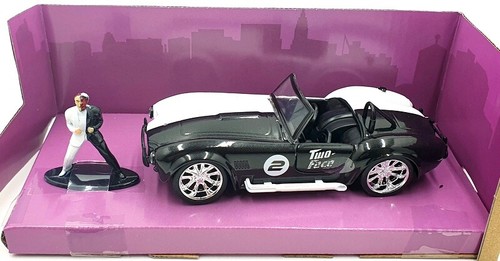 Jada 1/32 Scale 81361 - Two Face Figure And 1965 Shelby Cobra 427 S/C - Picture 4 of 5