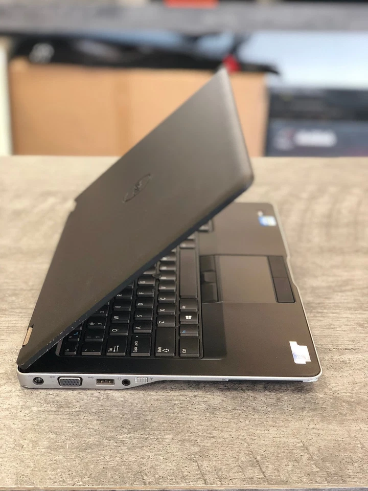 Dell Latitude E6430u 14" i5 Processor, 512GB SSD, 16GB RAM Windows 7 Slim Light - Image 3 of 4