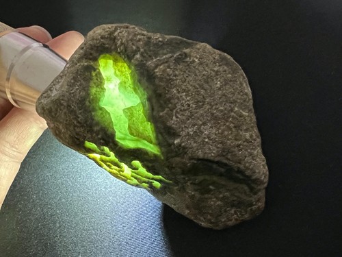 229g Genuine Burmese Natural Jade Jadeite Rough Raw Stone Slabs Rare Carved - Picture 3 of 11