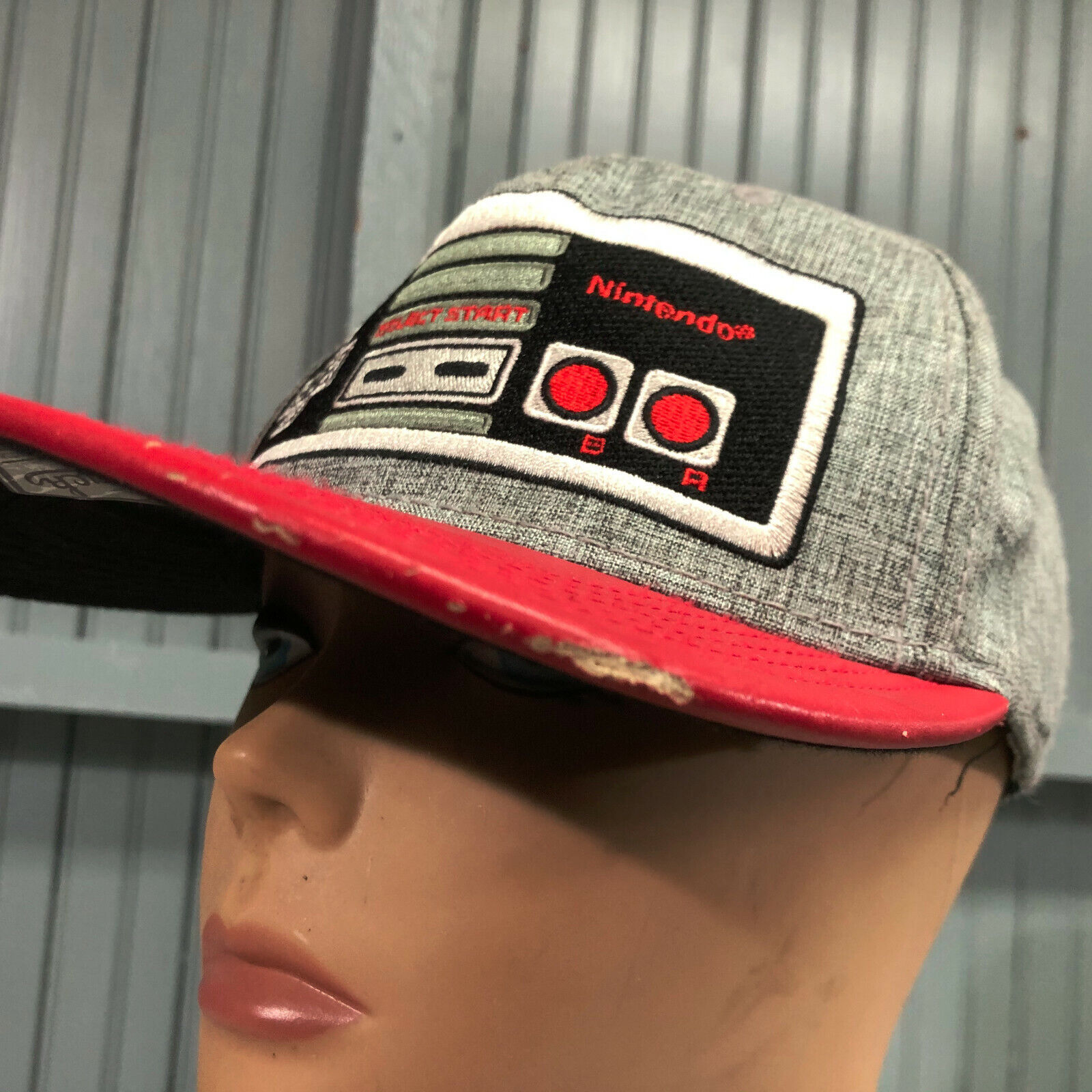 Nintendo NES Retro Video Game Controller Snapback Baseball Hat Cap One-Size  Gray