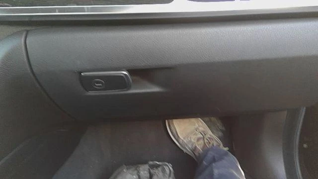 Guantera BMW 430I 17 18 19 20 Foto 3 de 4