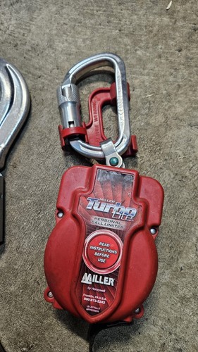 Honeywell Miller TurboLite 6' Personal Fall Limiter with Aluminum Carabiner - Picture 3 of 6