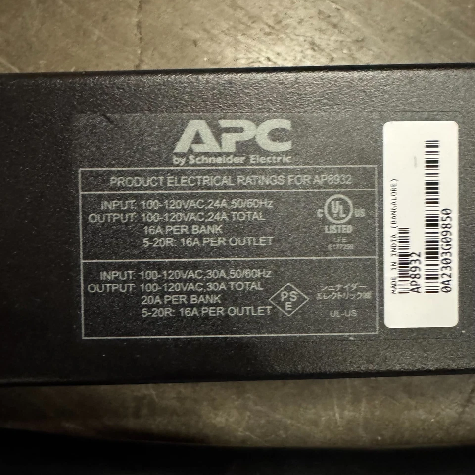 APC AP8932 Switched ZeroU 30A PDU 2G Power Distribution rack-mount - Image 3 of 4