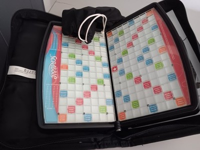 Scrabble Crossword Game Folio Edition Travel To Go Zipper Case Complete EUC