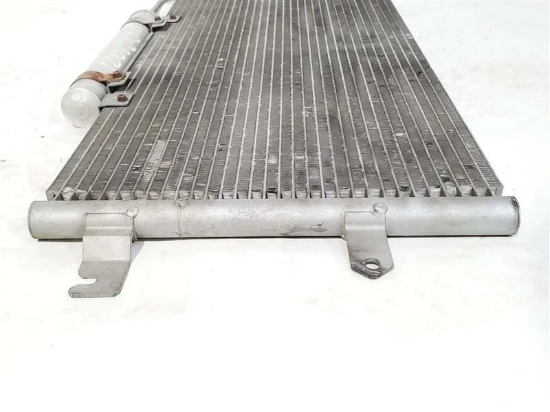 Condensador de aire acondicionado 2,8 tracción delantera 94834 OEM 2001 2002 2003 Volkswagen Eurovan Foto 3 de 4