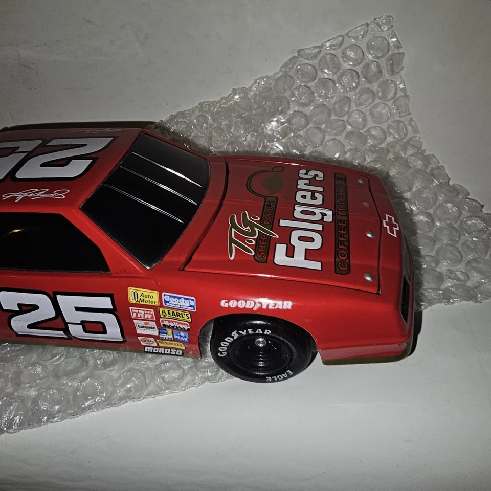 1:24 Scale Tim Richmond Diecasted Bank Limited Edition 1 Of 7,500 From 1996 - Image 4 of 4