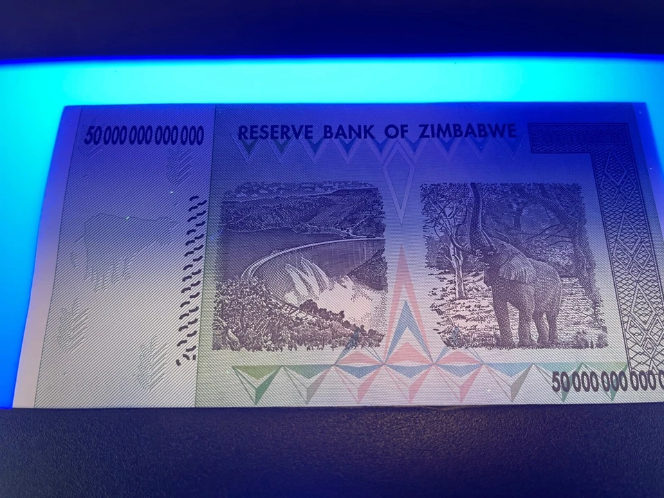 New UNC Zimbabwe 2008 50 TRILLION DOLLARS BANKNOTE AA P-90 100 TRILLION SERIES - Image 2 of 4