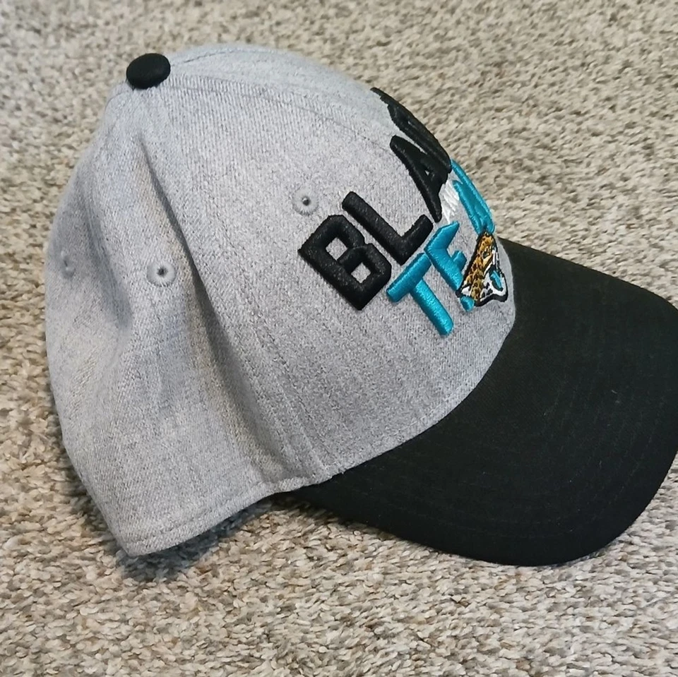 New Era 39THIRTY Jacksonville Jaguars NFL Sombrero Ajustado Niños Talla Mediana/Grande Foto 3 de 4