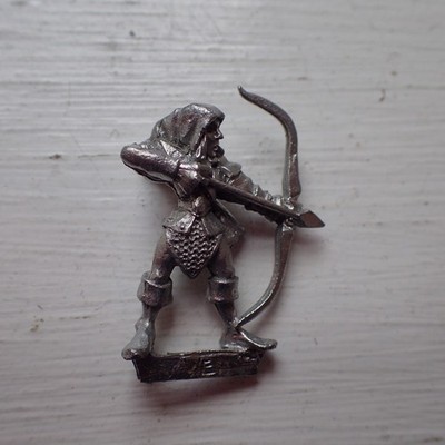 Citadel Warhammer 80s Marauder Wood Elf WE11