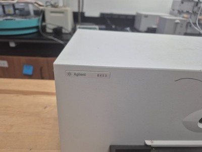 Agilent HP 8453 UV-Vis Spectrophotometer G1103A w/G1369A LAN-Interface, 8 Cell