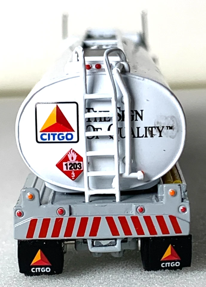Matchbox 1997 Citgo Mack CH600 White scale 1:97 INV# 1699. (S3-4) - Image 3 of 4