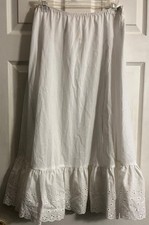 You Babes II Fritzi White Petticoat Slip Elastic Waist Women  s Small Eyelet Hem