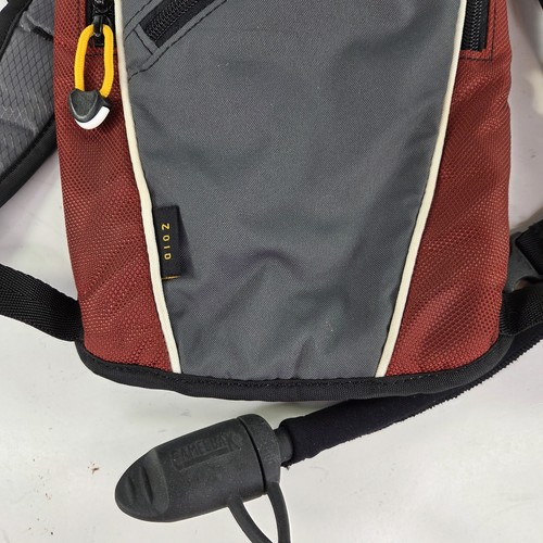 CamelBak Zoid Classic Bike Hydration Pack 85oz Backpack Brown Gray - Picture 5 of 7