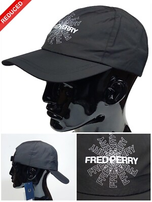 FRED PERRY GRAFIKDRUCK KAPPE IN SCHWARZ VERSTELLBARER TRÄGERVERSCHLUSS ONESIZE