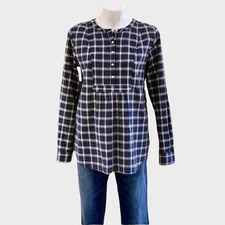 LOFT Navy & White Plaid Long Sleeve Textured Henley Blouse Size Medium