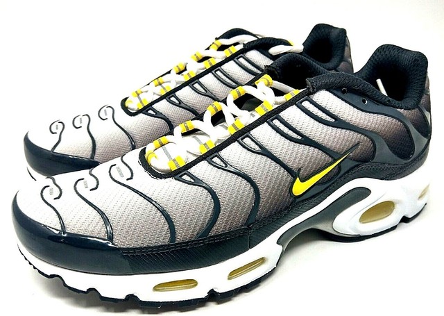 air max plus bumble bee