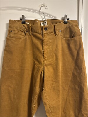 Todd Snyder Men's RelaxedFit Stretch 5 Pocket Jean In Brown Corduroy Size: 32x30