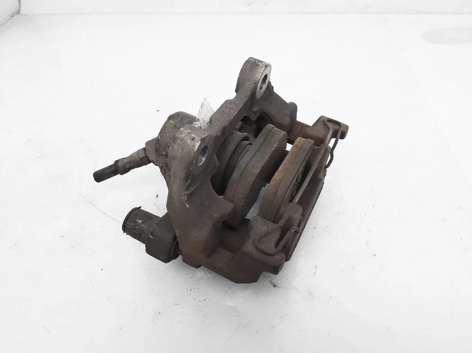 2008-2012 Mercedes-Benz C300 Rear Right Passenger Brake Caliper 204-423-15-81-80 - Image 3 of 4