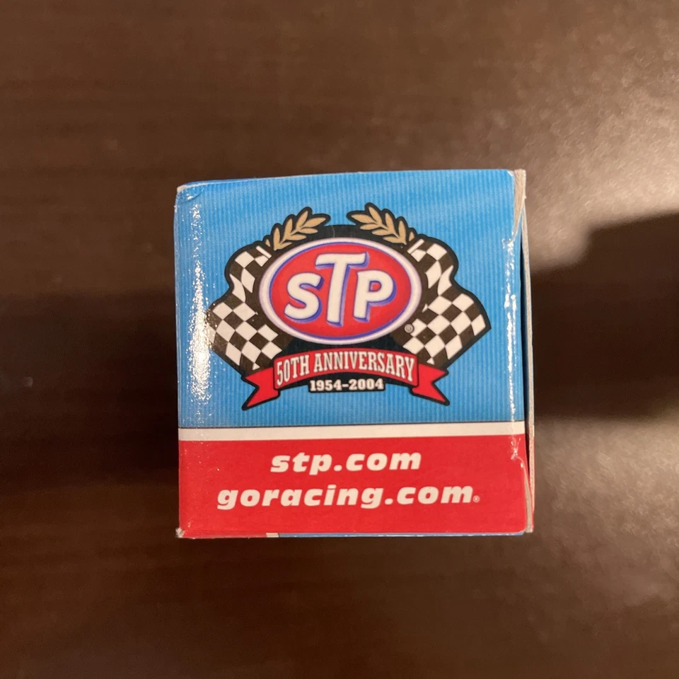 #43 Richard Petty STP 1/64 Acción Escala 1/64 Diecast histórico Foto 3 de 4