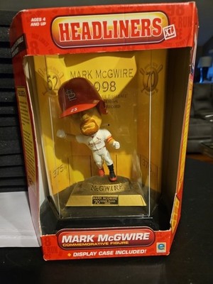 Headliners XL MARK MCGWIRE 70 Home Runs Commemorative Figure W
