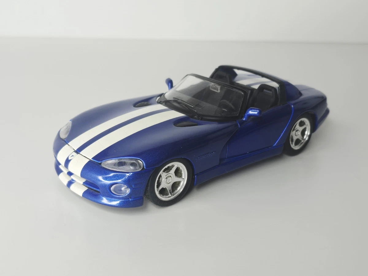 Maisto Dodge Viper RT/10 Contemporary Manufacture Diecast Cars