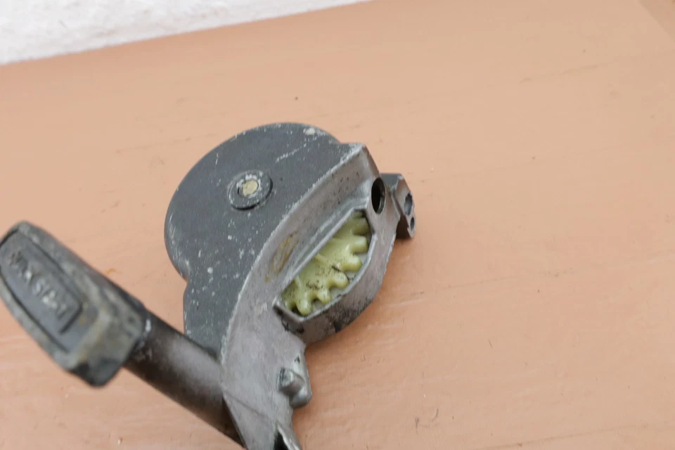 Briggs & Stratton 92908 1584 01 Cortacésped OEM Arrancador de retroceso 391486 Foto 3 de 4