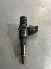 VW CADDY III Variant 2KB, 2KJ, 2CB, 2CJ Einspritzdüse 038130073AG 1.90 35315657