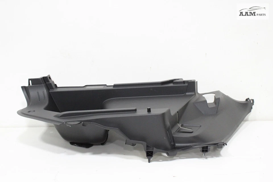 Chevrolet Trax 2024 maletero lado del pasajero derecho cuarto inferior panel moldura OEM Foto 2 de 4