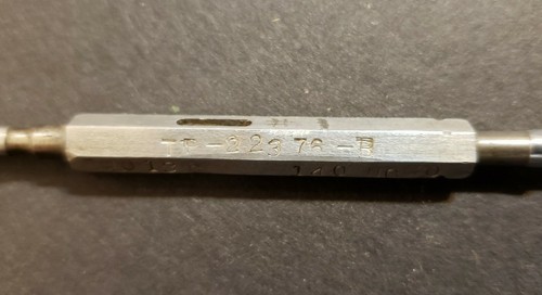 GO - NOGO gauge 0.1379" min - 0.1399" max - Picture 7 of 8