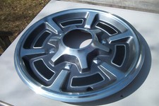 1 77-87 Chevygmc 15 Inch Wheelcover With Hub Cutout In Wrapper