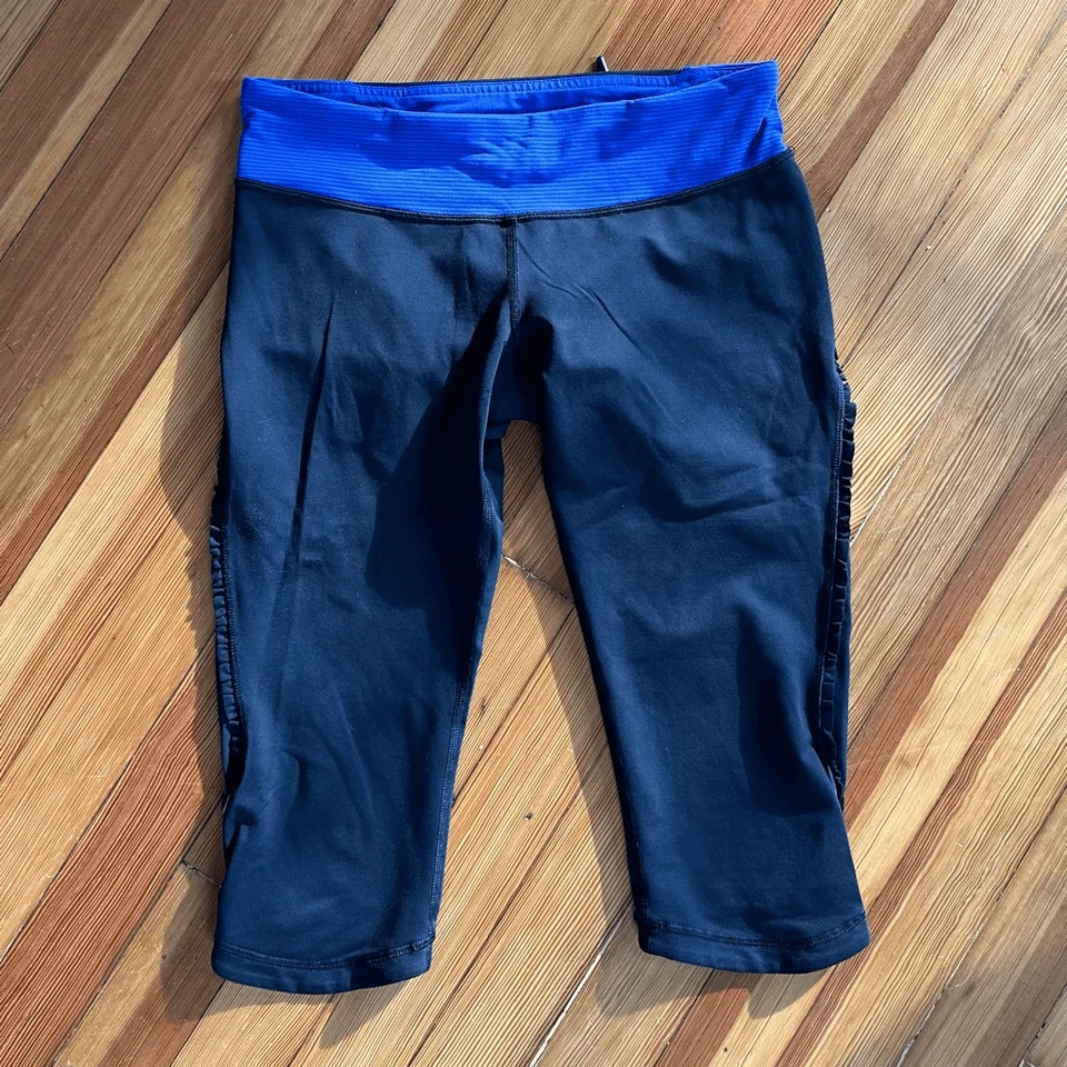 Lululemon Run Fast Free Crop in Black / Tonka Stripe Burnout Pigment Blue - Image 2 of 4