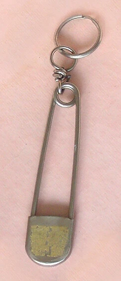 Big safety pin keychain sale