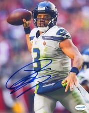 Russell Wilson AUTOGRAPH Signed Seattle Seahawks Autographed 8x10 Photo ACOA Russell Wilson AUTOGRAPH Signed Seattle Seahawks Autographed 8x10 Photo ACOA