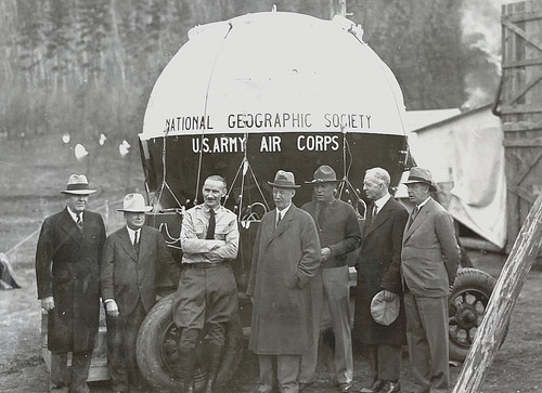 US ARMY AIR CORPS & NATL. GEOG. SOCIETY ' EXPLORER 2 ' STRATO-BALLOON NEWS PHOTO