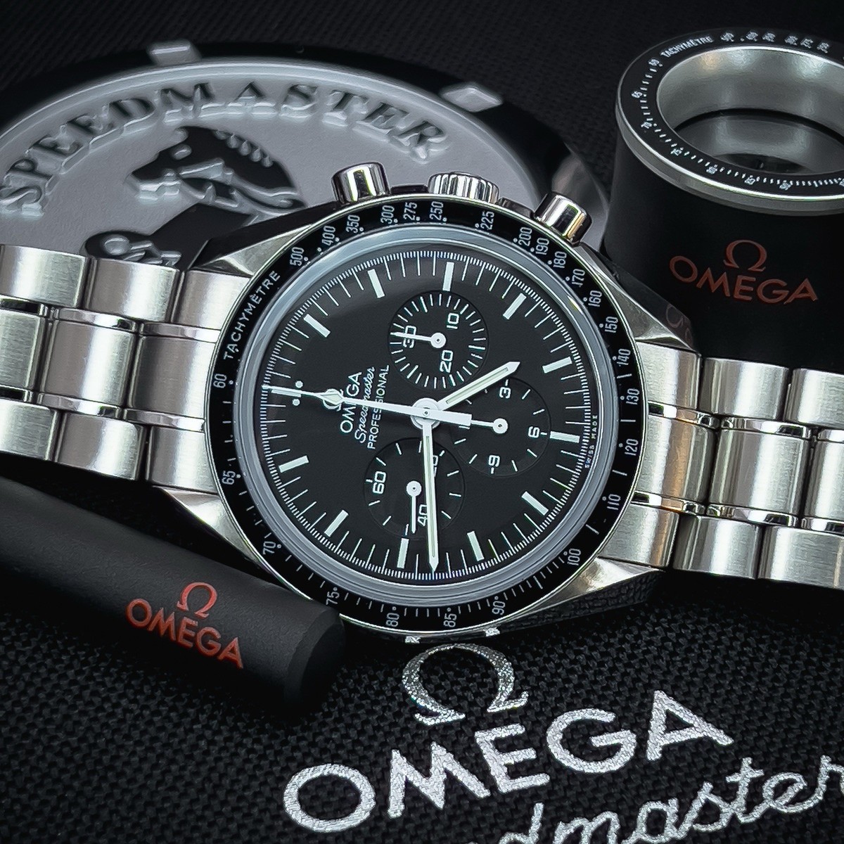 OMEGA Speedmaster Professional - 311.30.42.30.01.006- Sapphire