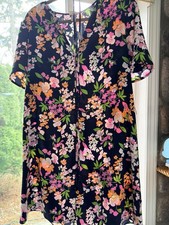 A New Day Navy Multicolor Floral Shift Dress V-Neck Knee Length Short Sleeve S