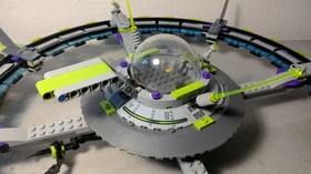 LEGO Space: Alien Mothership (7065) 100% COMPLETE 