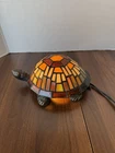 VTG Quoizel Stained Glass Tiffany Style Turtle Accent Table Lamp Light WORKS