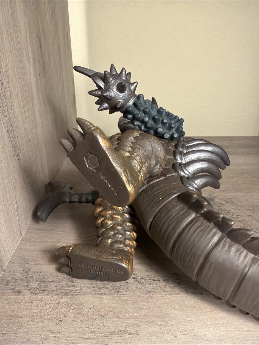 Bandai kaiju Ultra Monster Series DX Tyrant US STOCK | eBay