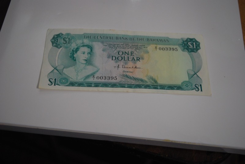 1968 One Dollar BAHAMAS MONETARY AUTHORITY CRISP UNCIRCULATED Note $1 Bill