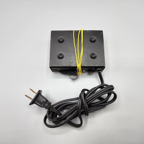 Tyco HO 899V Train Transformer Output 18VDC, 20VAC, 6VA Total TESTED - Picture 2 of 3